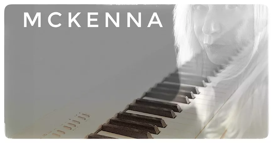 International Piano Bar Celebrity McKenna