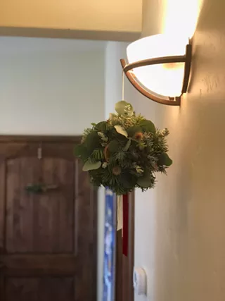 Image: Beers & Boughs - a Modern Christmas Kissing Ball Workshop