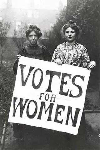 Image: Wonder Woman & Feminist Movements