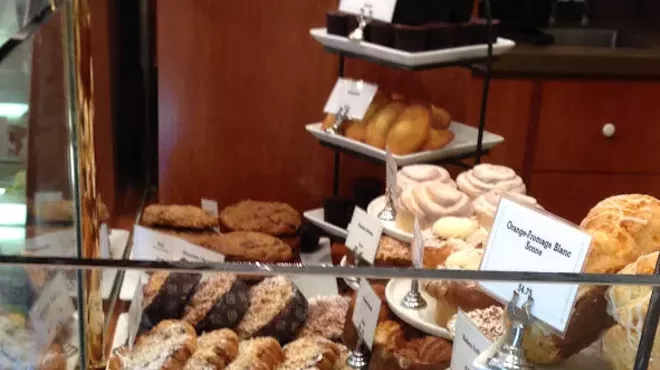 Image: Adult-Bake Like a Pro 1