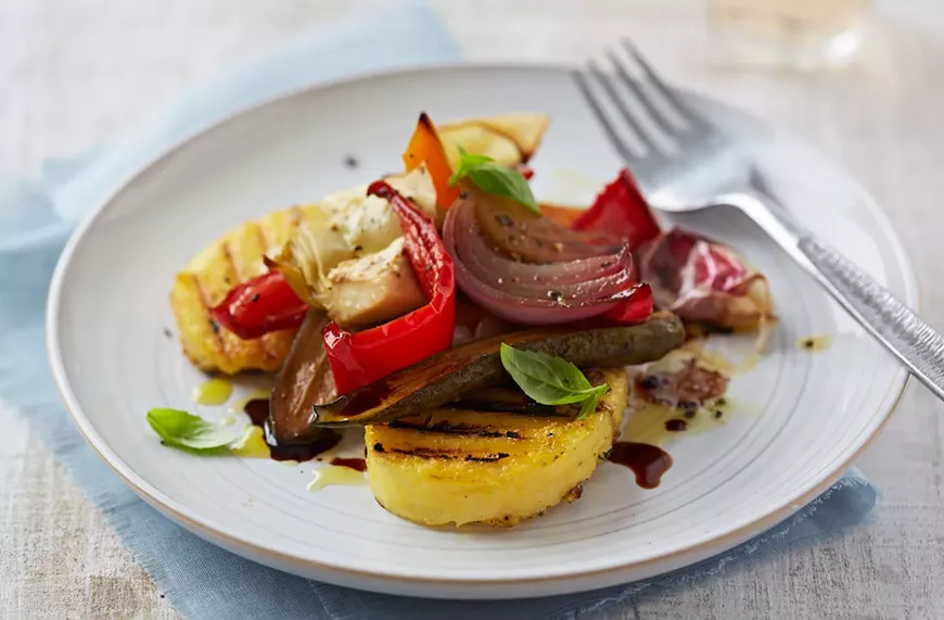 polenta_with_mediterranean_vegetables.webp