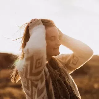 Image: Anna May- Singer/Songwriter