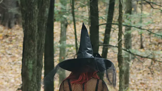 Image: Annual Bend Witches Paddle Launching at Riverbend Park