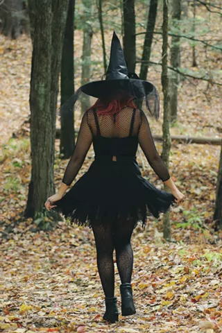 Image: Annual Bend Witches Paddle Launching at Riverbend Park