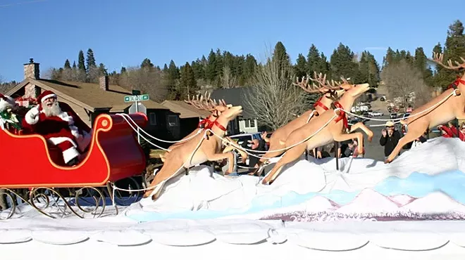 Image: Bend Christmas Parade