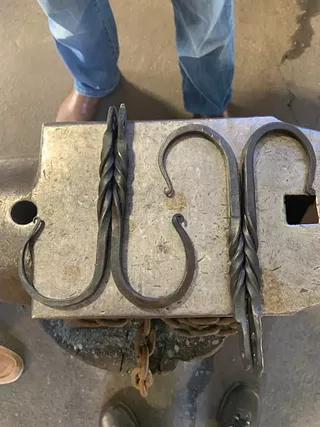 Image: Blacksmithing 101 - Forge a Pair of Wall Hooks