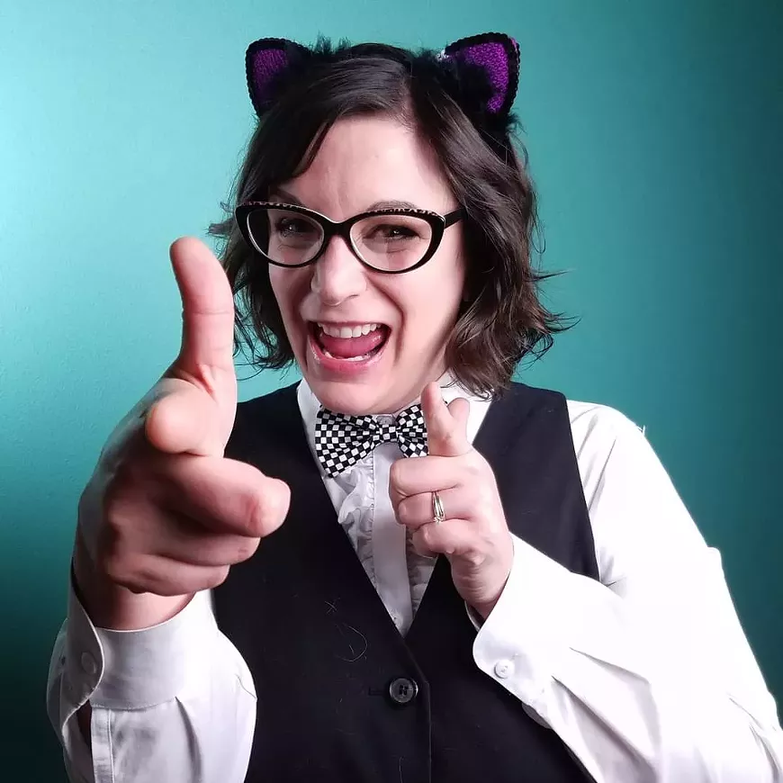 The one & only Boss Kitty is bringing her hand-dyed trunk show to Fancywork Yarn Shop, July 27 & 28!