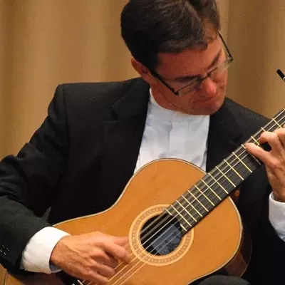 Image: Classical Guitarist Peter Fletcher