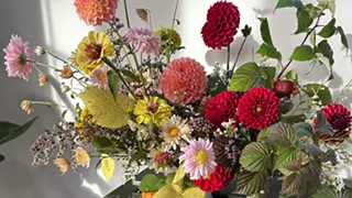 Image: Crafting a Centerpiece for Your Thanksgiving Table