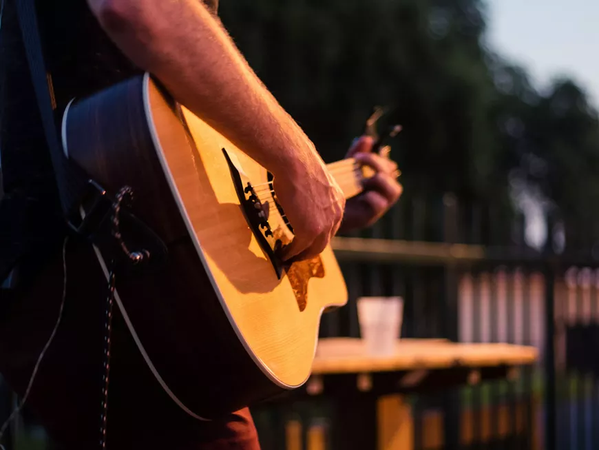 gio-bartlett-opq_0c_jhxm-unsplash.webp