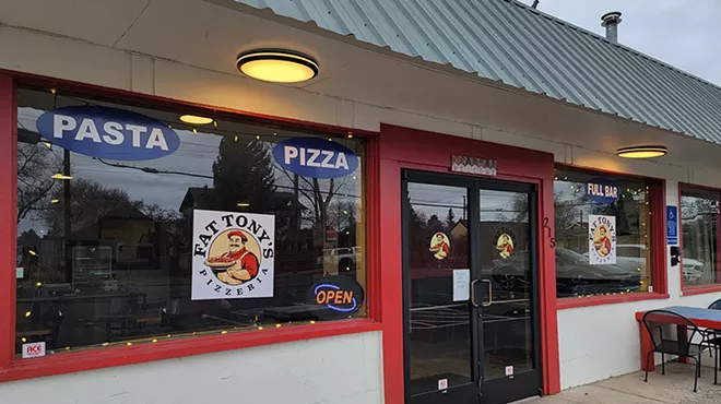Image: Fat Tony's Serving Up Neapolitan Style Pizza