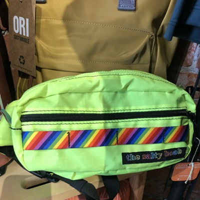 I love overpriced Fanny packs- spotted at one of my favorite places to buy them: Outside In.
Spotted 5/25/22