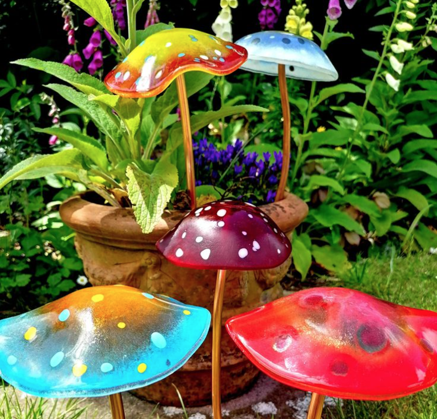 fused_glass_mushrooms.png