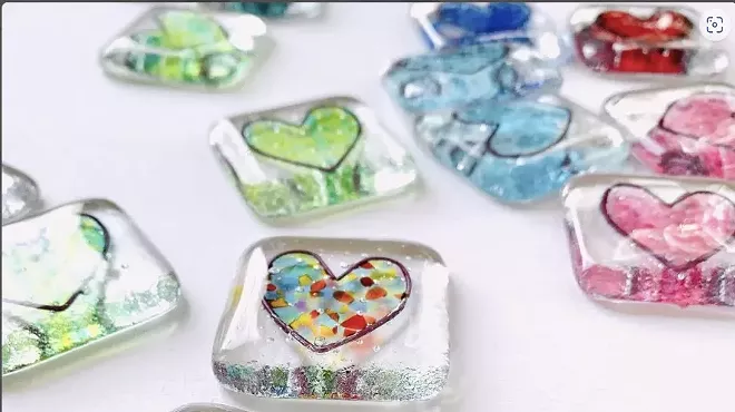 Image: Fused Glass Pocket Hearts: Valentines Day Gifts