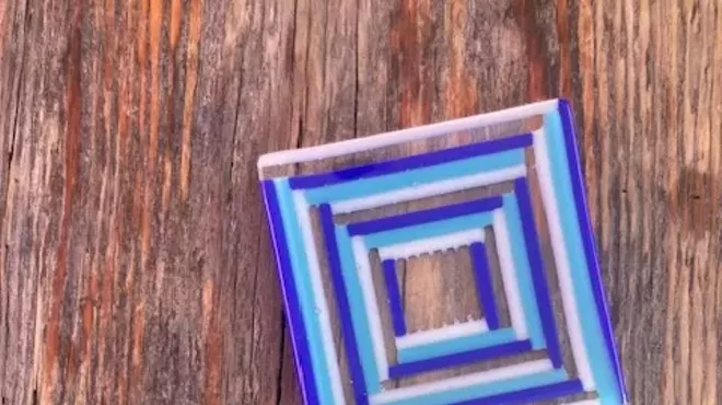 Image: Fused Glass Slumping: Stripes, Dots, & Dishes