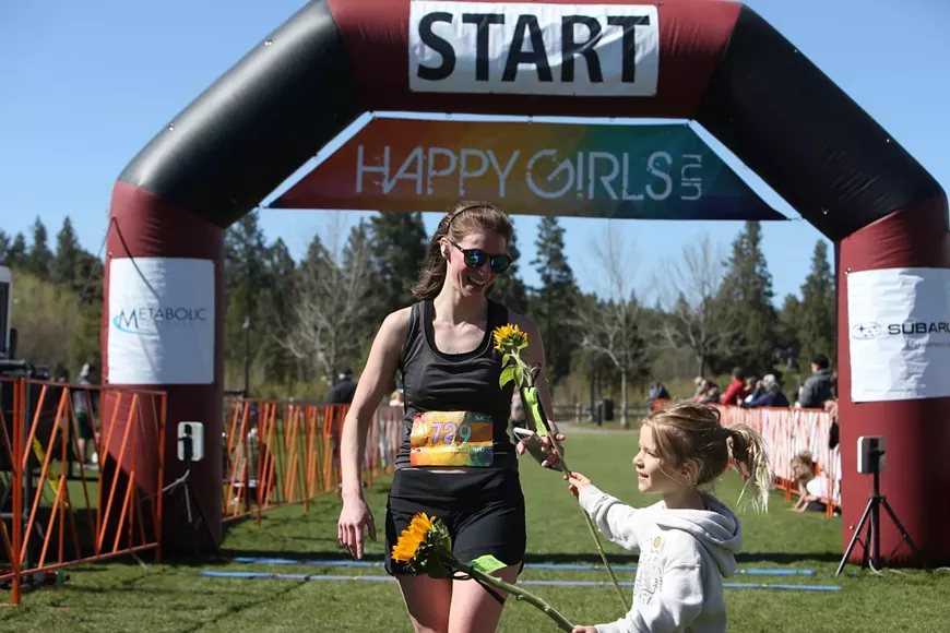 2022-happy-girls-bend-52093020947-o-1536x1024.webp