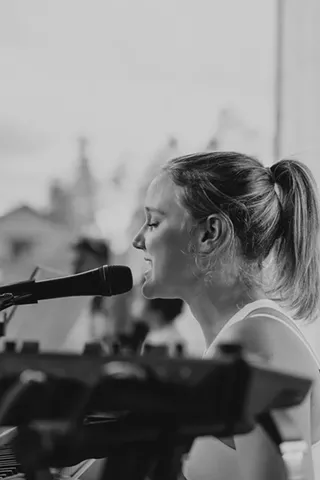 Image: Live Music: Beverly Anderson