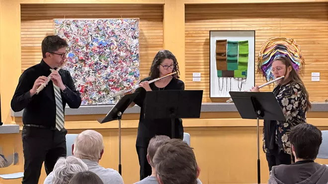 Image: Lumina Flute Trio: Music in Public Places