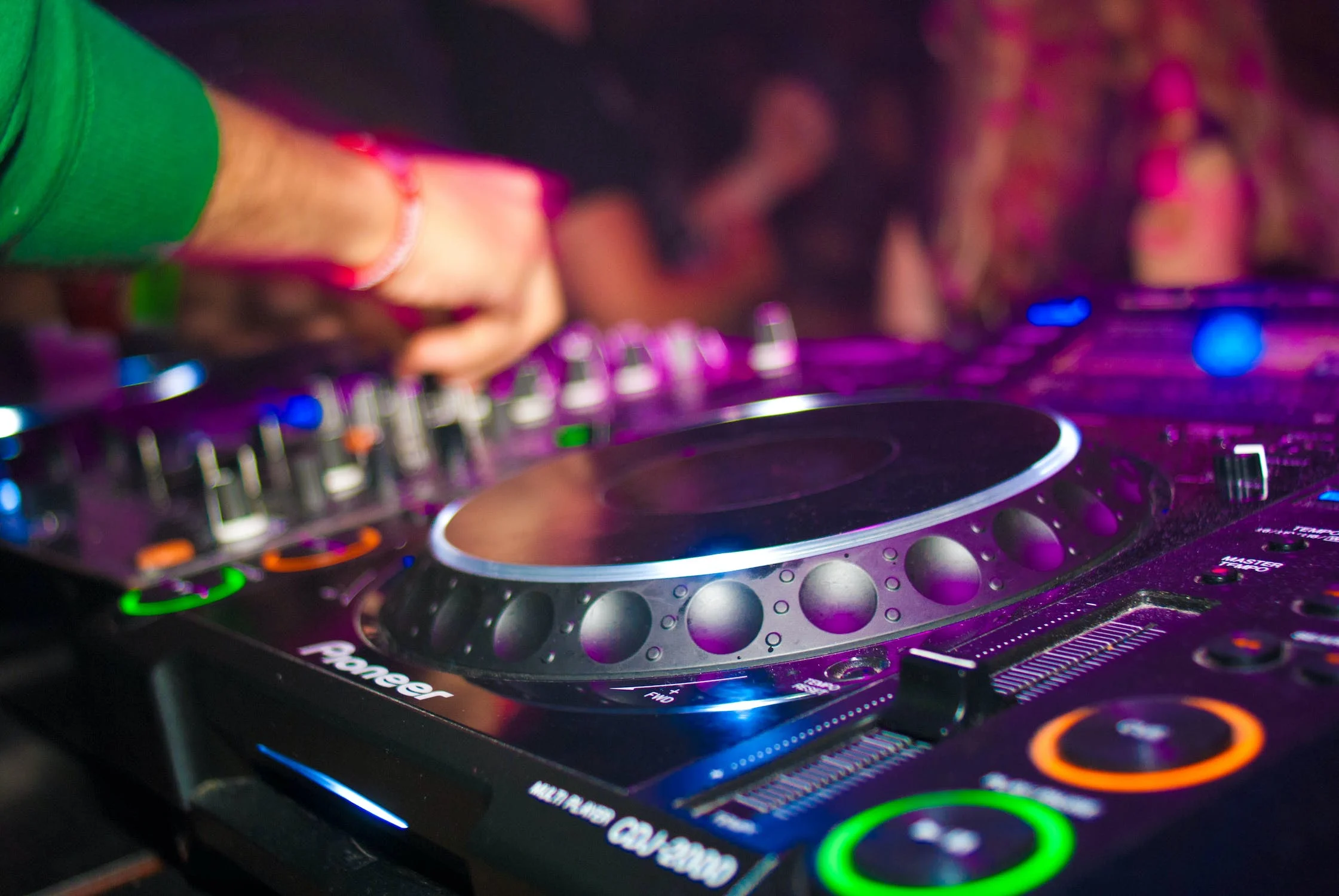 pexels-photo-2381596.webp