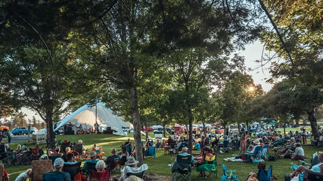 Image: Music on the Green - Sequoia Rose