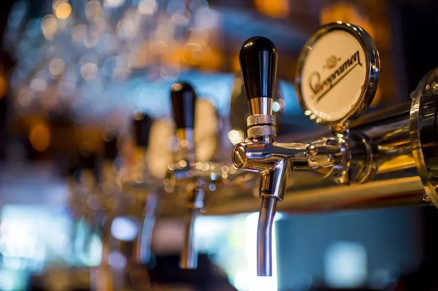 beer-machine-alcohol-brewery-159293.webp