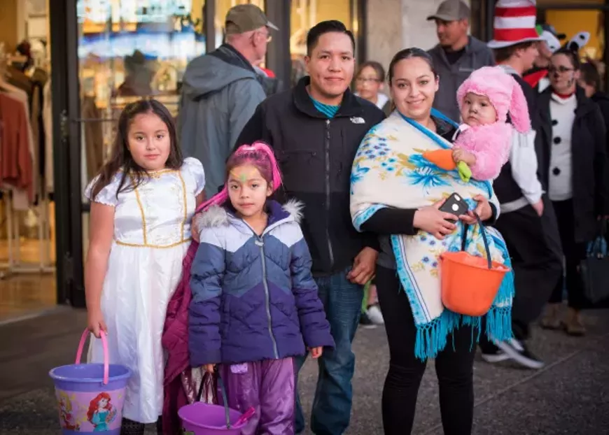 omd-halloween-family-costumes-2019-thomasvelo-43-scaled-e1664906138912.webp