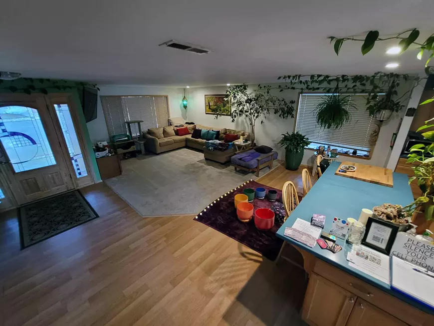 Ezra Alyas Space