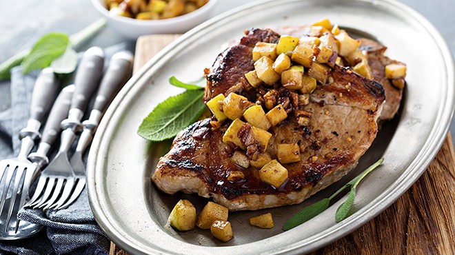 Pork Chops With Apples &amp; Cranberries