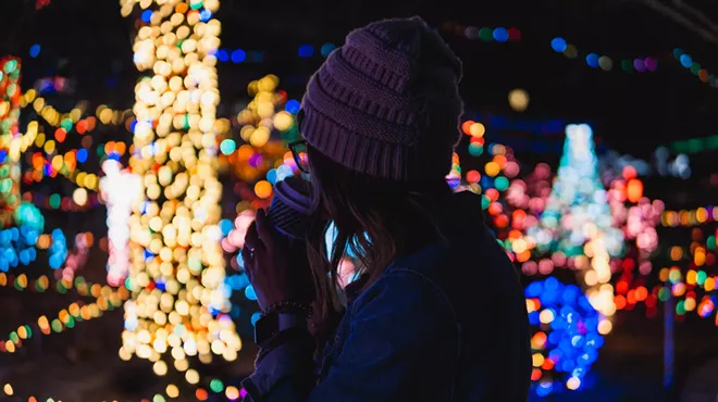Image: Sunriver Lodge Holiday Light Show