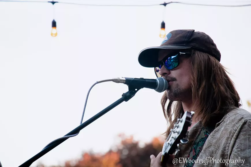 lead singer & rhythm guitarist - Ben Sparks