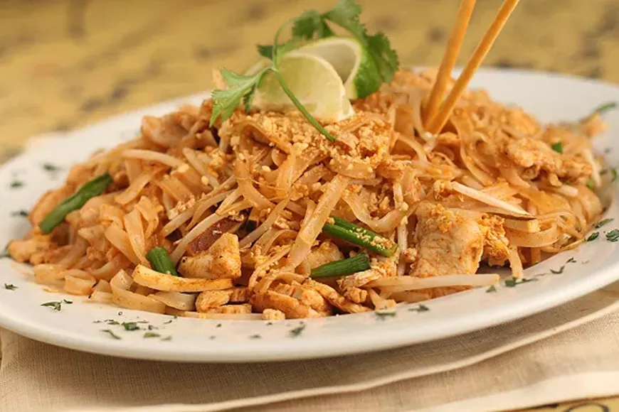pad-thai.webp