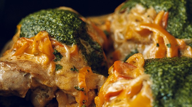 Creamy Sweet Pepper Thighs with Pesto