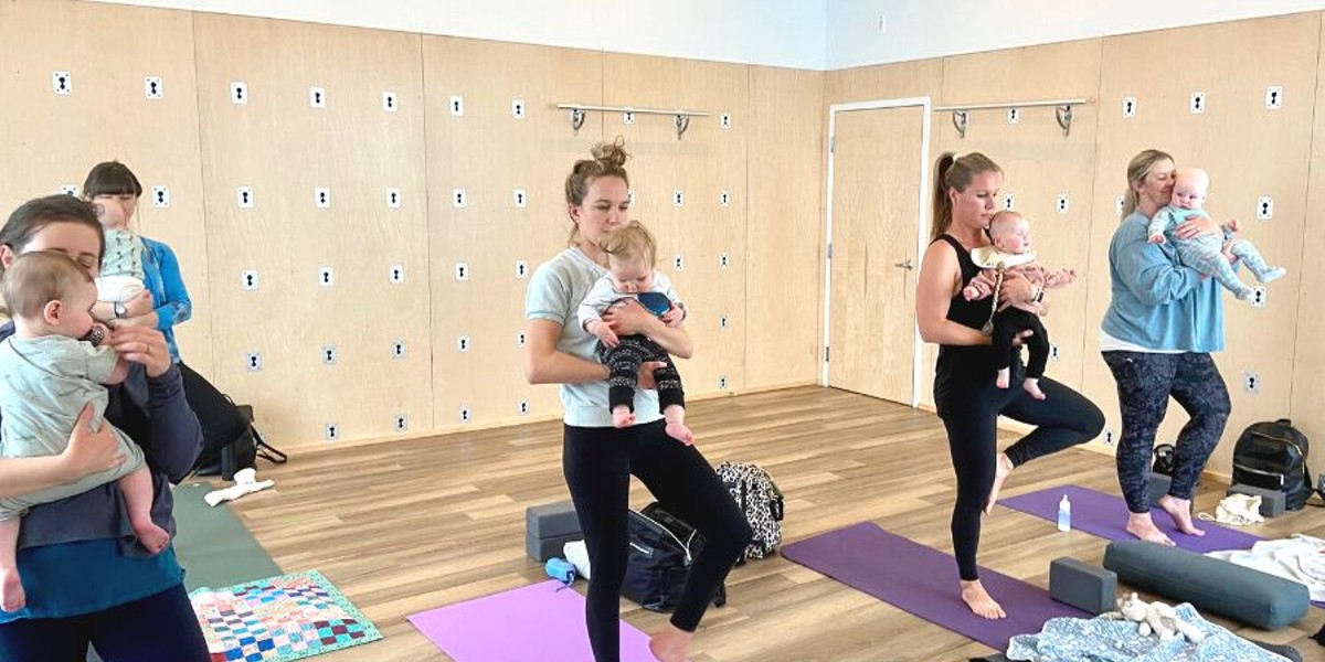 Mom & Baby Yoga Fusion – Studio 85