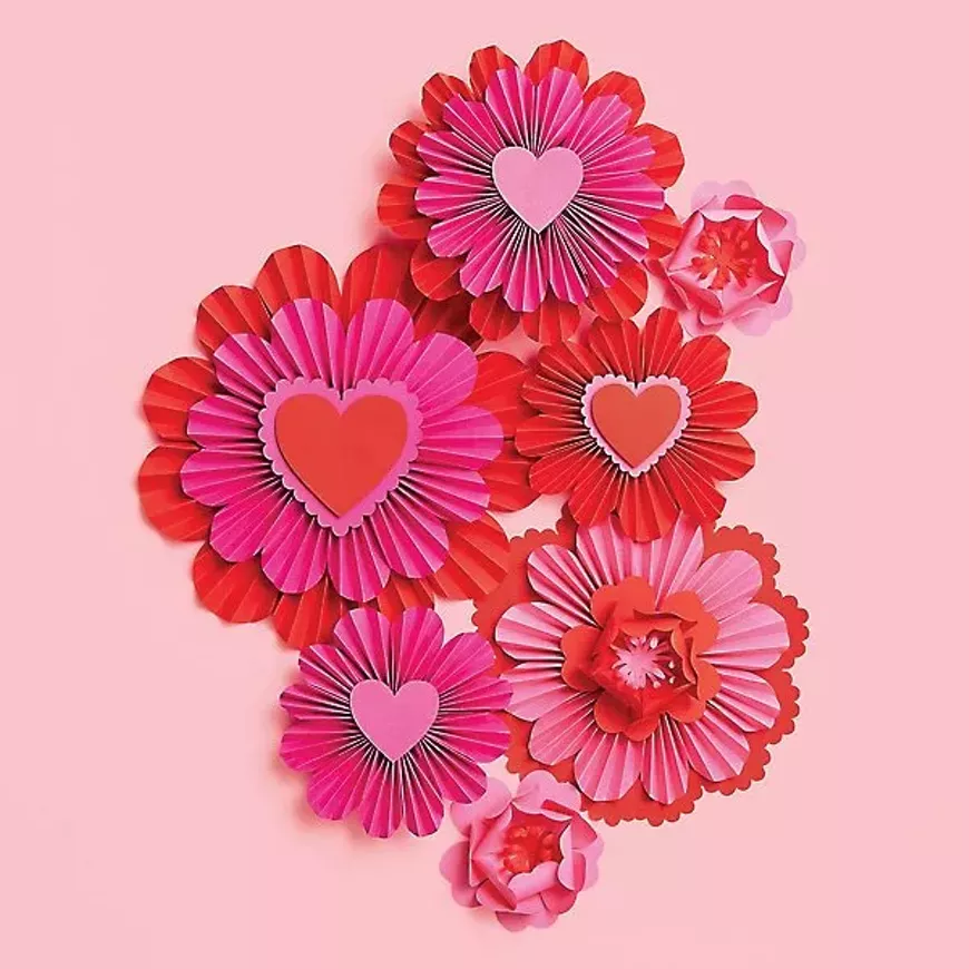 paper_craft_valentines_decore.webp