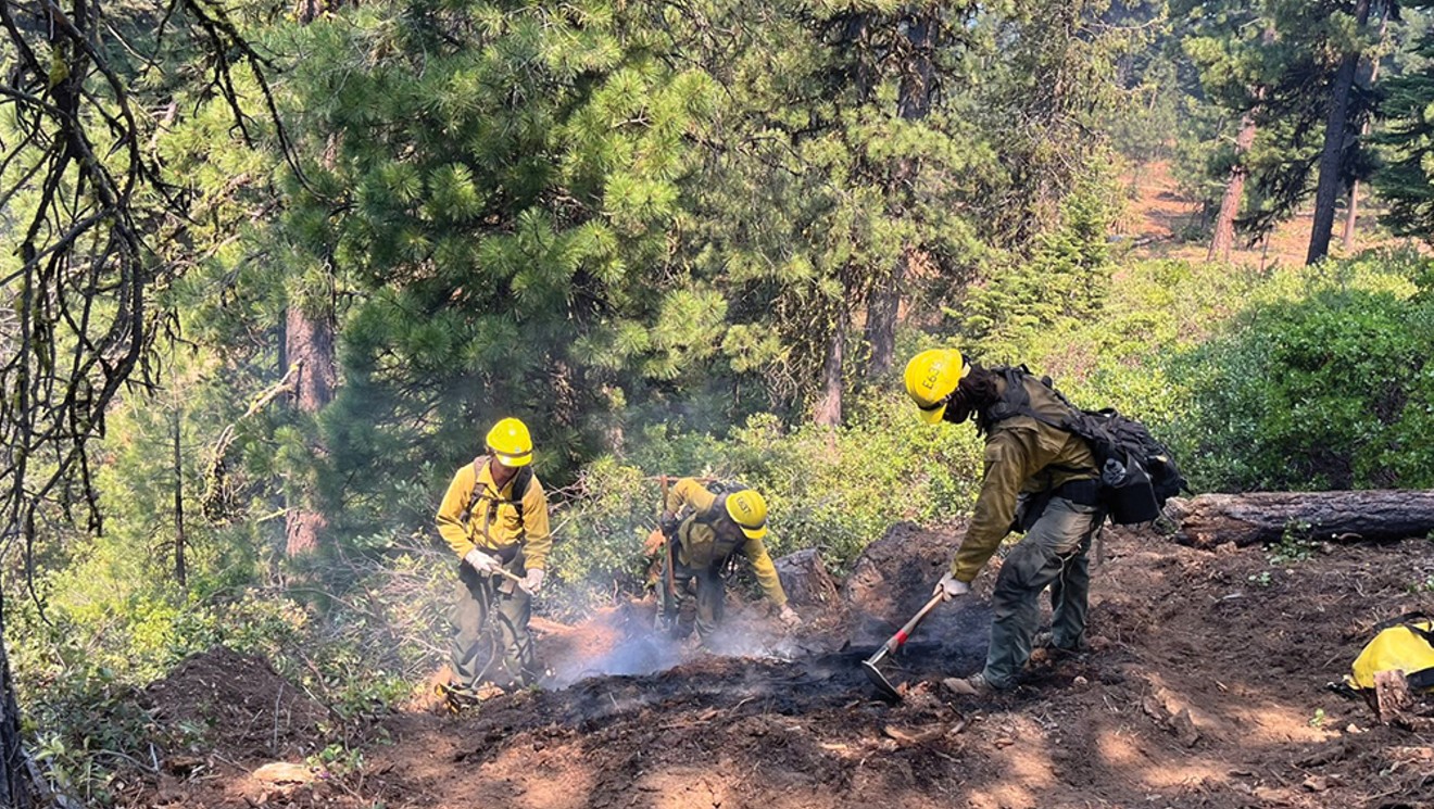 Varios incendios forestales arden al noroeste de La Pine