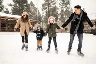 Image: Winter Bazaar and Ice Skating